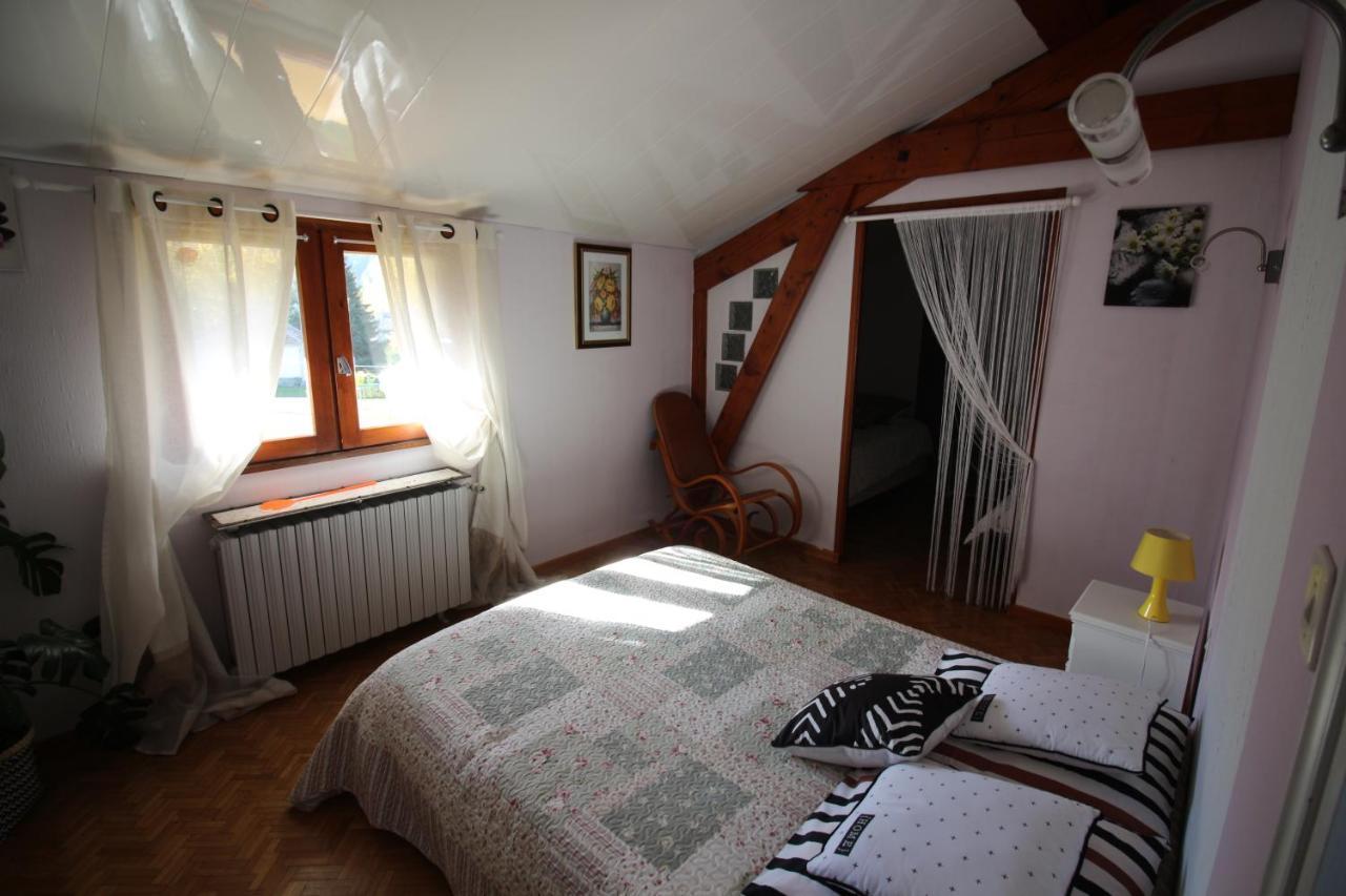 La Chaumine Aux Etoiles Bed & Breakfast Camurac Bagian luar foto